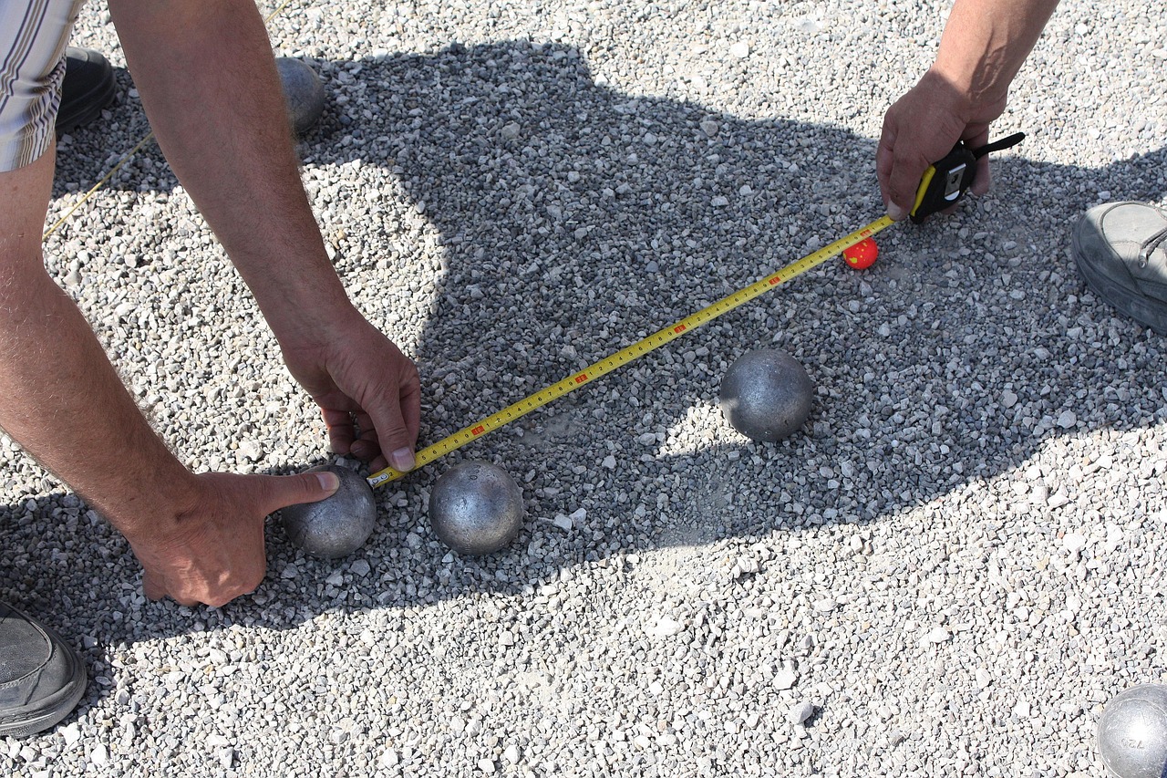 pétanque, boule, sports, game, balls, measure up, measuring tape, rollmeter, gravel, gravel place, pétanque, pétanque, pétanque, pétanque, pétanque, boule