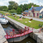 "Le Canal de Nantes à Brest"